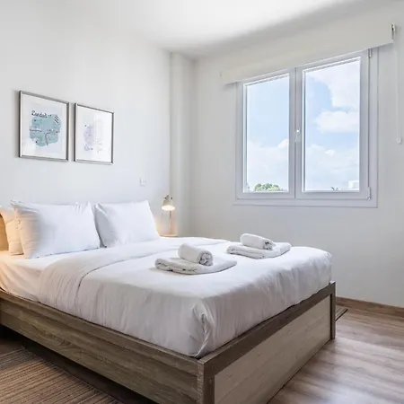 Stylish 2br Near & Center Apartman Lárnaka